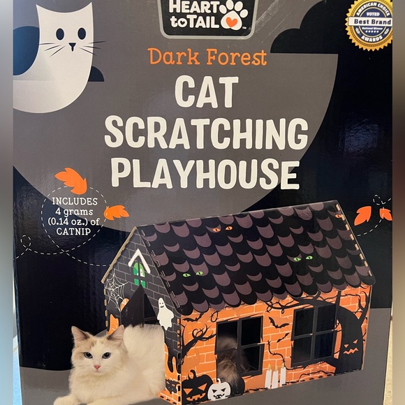 Cat scratcher house - Picture 2 of 4